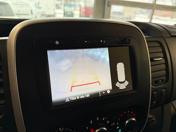 Renault Trafic 11 of 11