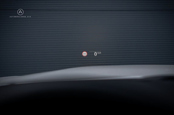 BMW 220i 10 of 24