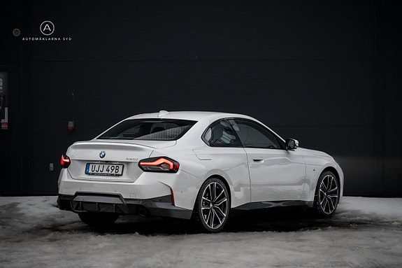BMW 220i 22 of 24