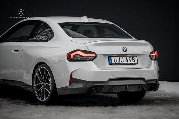 BMW 220i 18 of 24