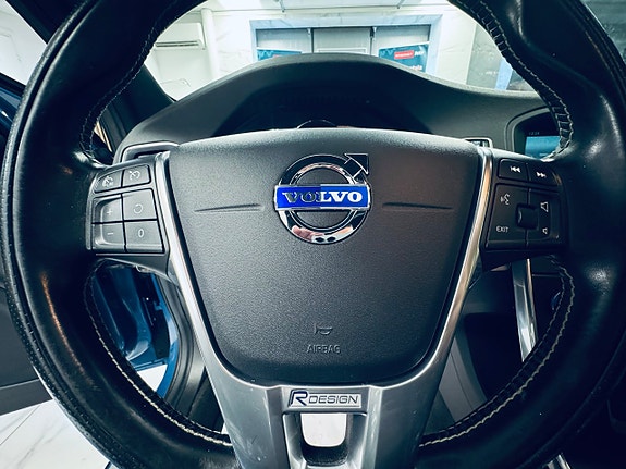 Volvo S60 12 of 26