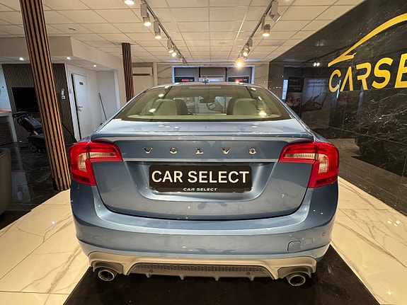 Volvo S60 4 of 26