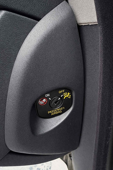 Volvo V70 15 of 17