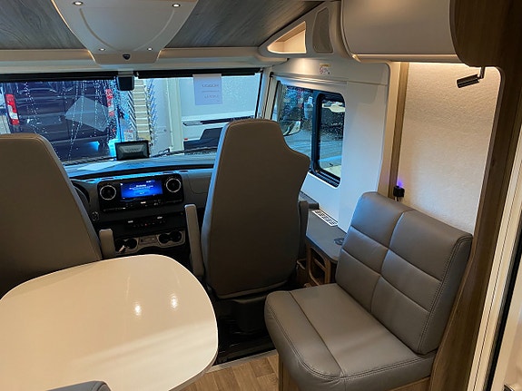 Kabe Travel Master 830 Imperial LGB 9 of 25