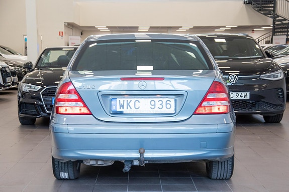 Mercedes-Benz C180 5 of 5