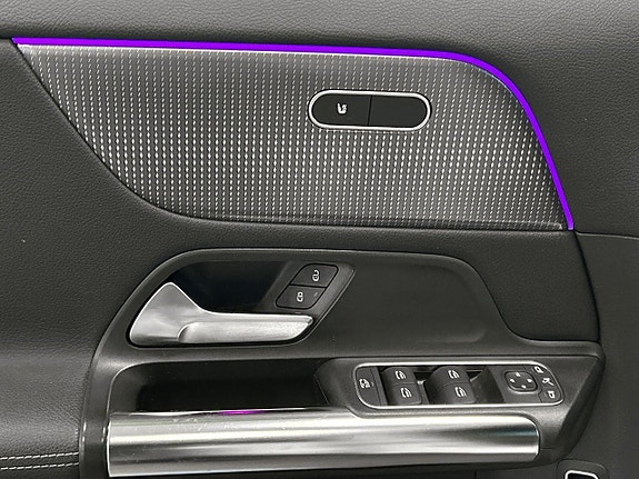 Mercedes-Benz EQA250 12 of 13