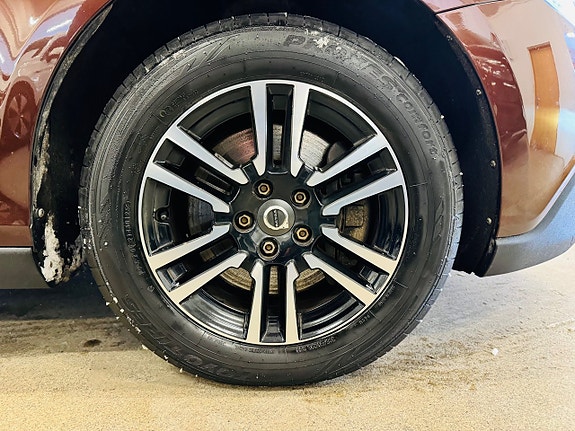 Volvo V40 Cross Country 11 of 23