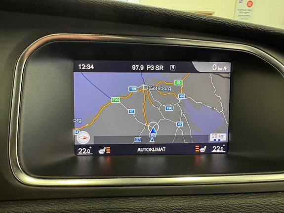 Volvo V40 Cross Country 23 of 23