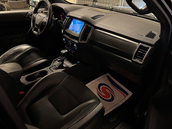 Ford Ranger Raptor 17 of 23