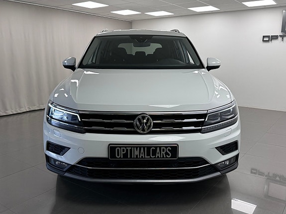 Volkswagen Tiguan Allspace 3 of 5