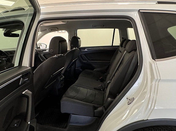 Volkswagen Tiguan Allspace 9 of 16