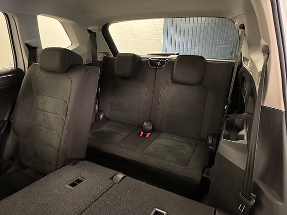 Volkswagen Tiguan Allspace 10 of 16