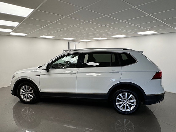 Volkswagen Tiguan Allspace 11 of 16
