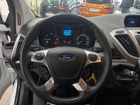 Ford Transit Custom 22 of 23
