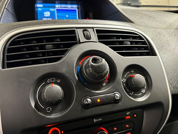 Renault Kangoo Express 14 of 16