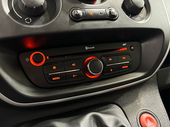 Renault Kangoo Express 13 of 16