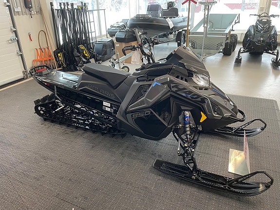 Polaris Khaos 850 146 2 of 5