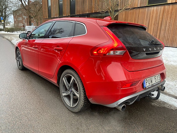 Volvo V40 4 of 21