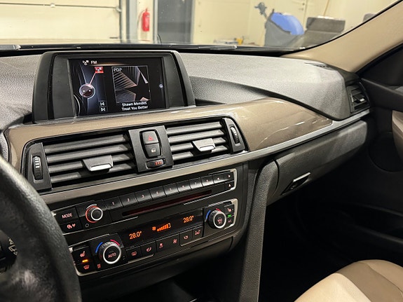 BMW 320 17 of 20