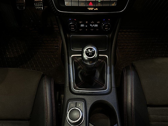 Mercedes-Benz A180 25 of 25
