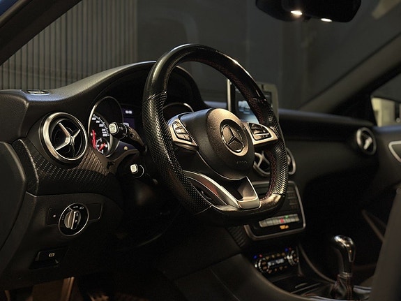 Mercedes-Benz A180 15 of 25