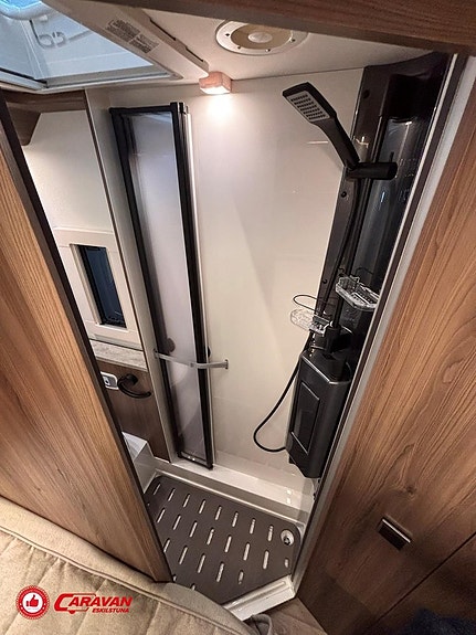 Kabe Travel Master Novum Compact 720 LXL / AC / 170hk / B-körkort / 15 of 27