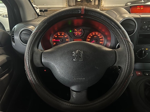 Peugeot Partner 7 of 18