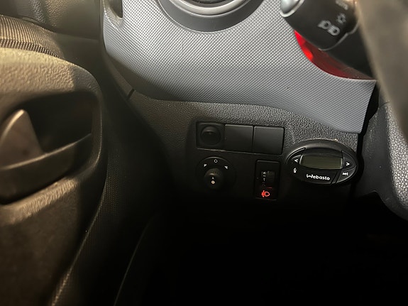 Peugeot Partner 8 of 18
