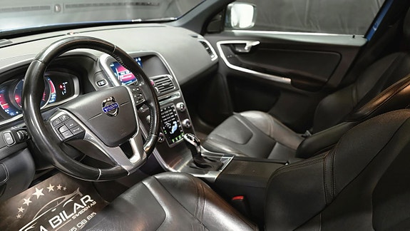 Volvo XC60 9 of 27