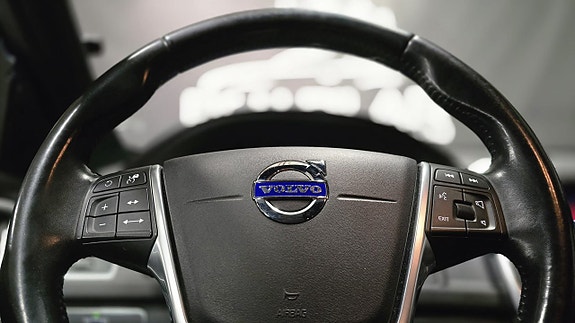 Volvo XC60 26 of 27