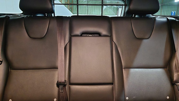 Volvo XC60 13 of 27