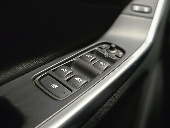 Volvo XC60 24 of 27