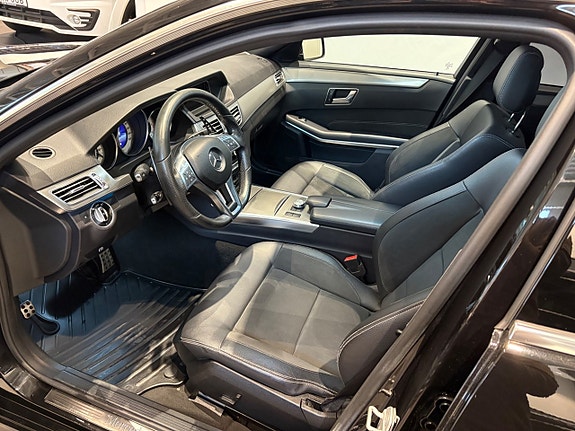 Mercedes-Benz E220 8 of 15