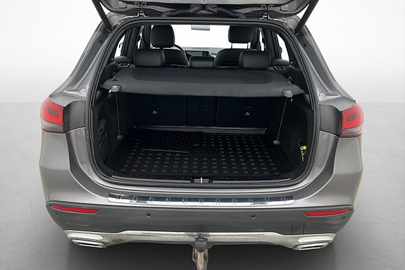 Mercedes-Benz GLA250 e 10 of 30