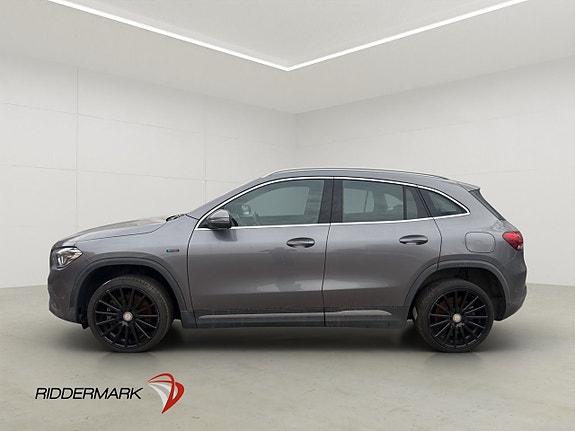 Mercedes-Benz GLA250 e 2 of 30