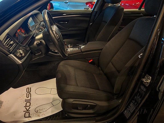 Volvo XC40 6 of 19