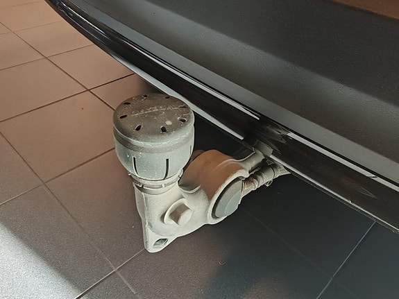 Volvo XC40 15 of 19