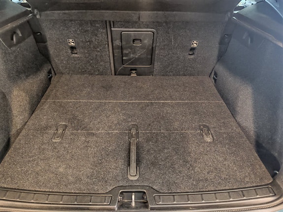 Volvo XC40 18 of 19