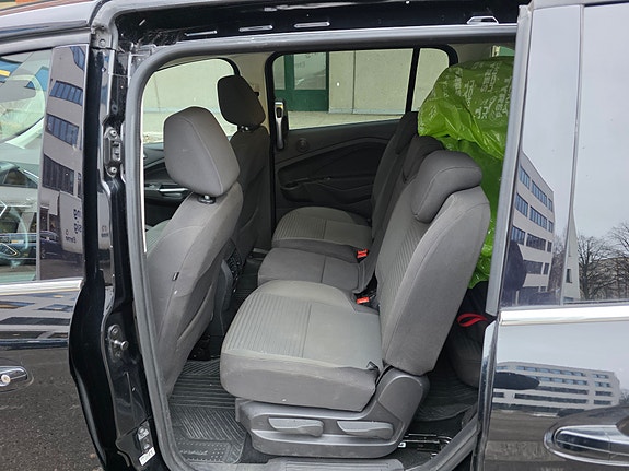 Ford Grand C-MAX 5 of 5