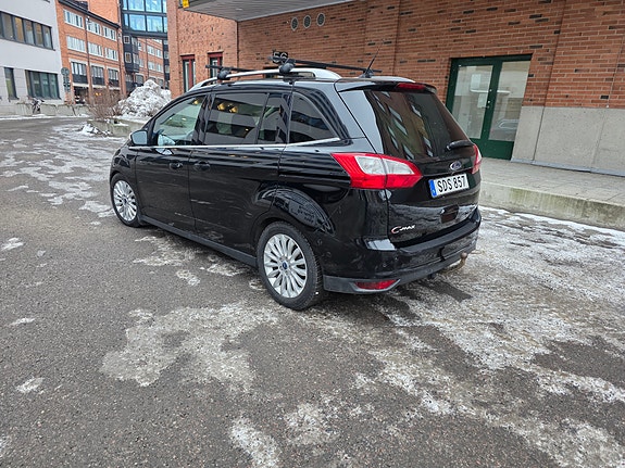 Ford Grand C-MAX 4 of 5