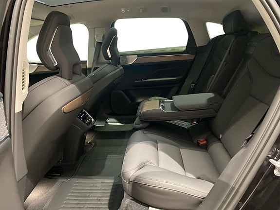 Volvo ES90 6 of 17