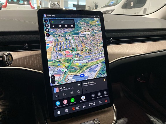 Volvo ES90 12 of 17