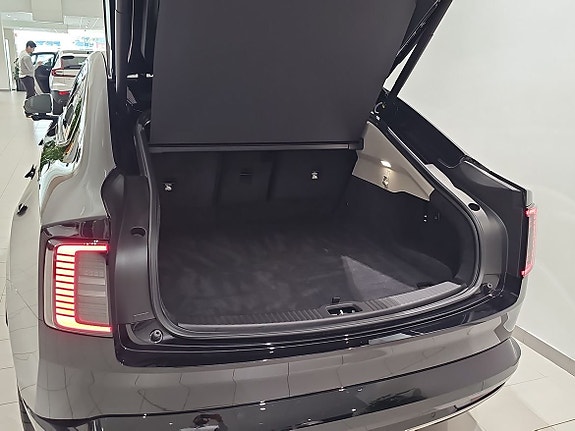 Volvo ES90 13 of 14