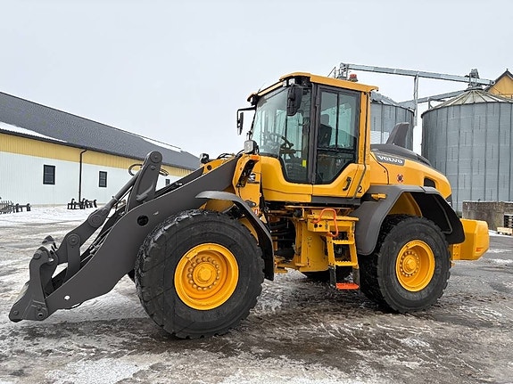 Volvo L90H lastmaskin, long boom, steg 5 motor, våg