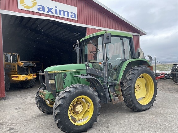 John Deere 6100