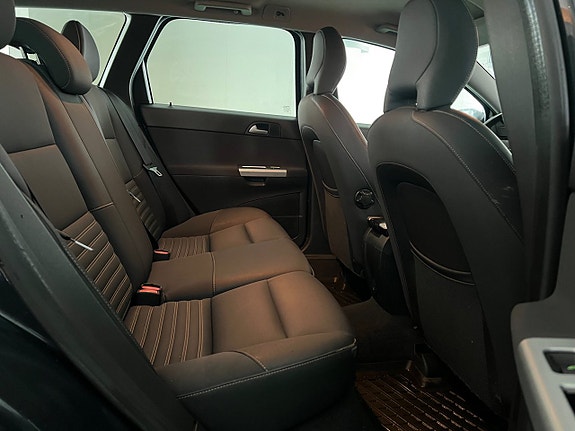 Volvo V50 11 of 17