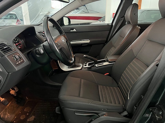Volvo V50 8 of 17