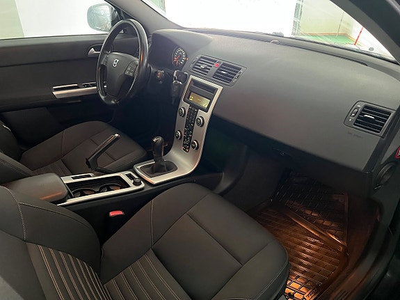 Volvo V50 13 of 17