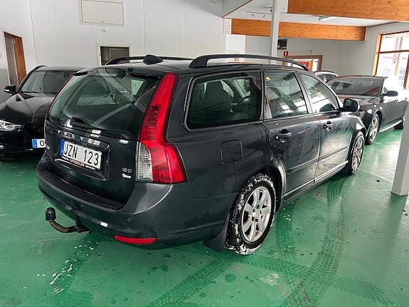 Volvo V50 5 of 17
