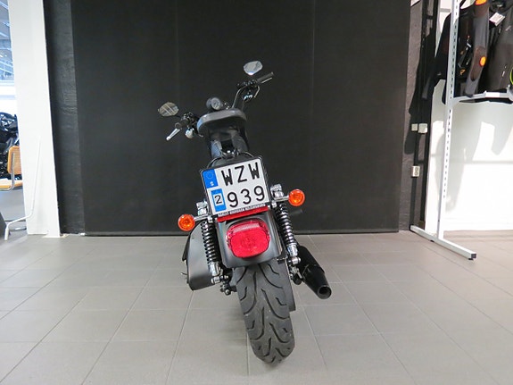 Harley-Davidson sportster XL 883 R 5 of 6